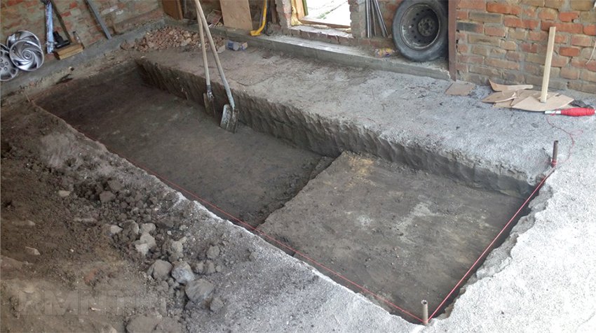 Частичная разборка бетонного пола в гараже