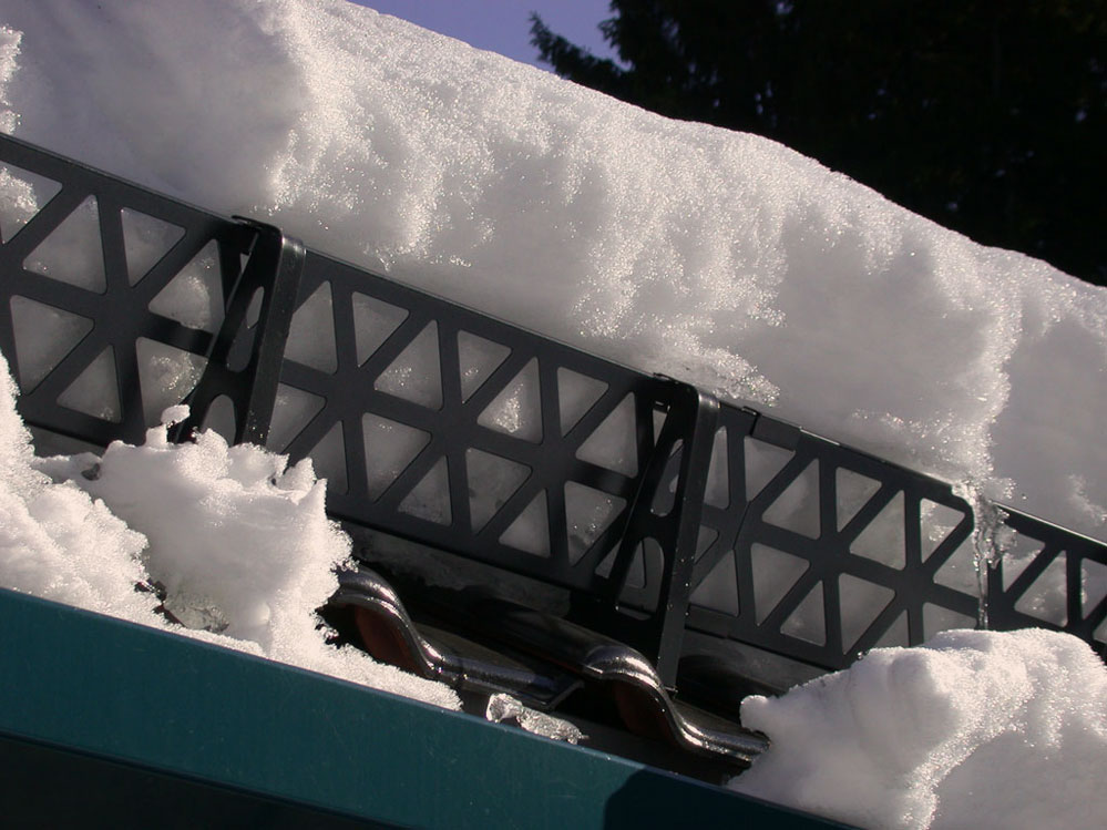Пример решётчатого снегоупора