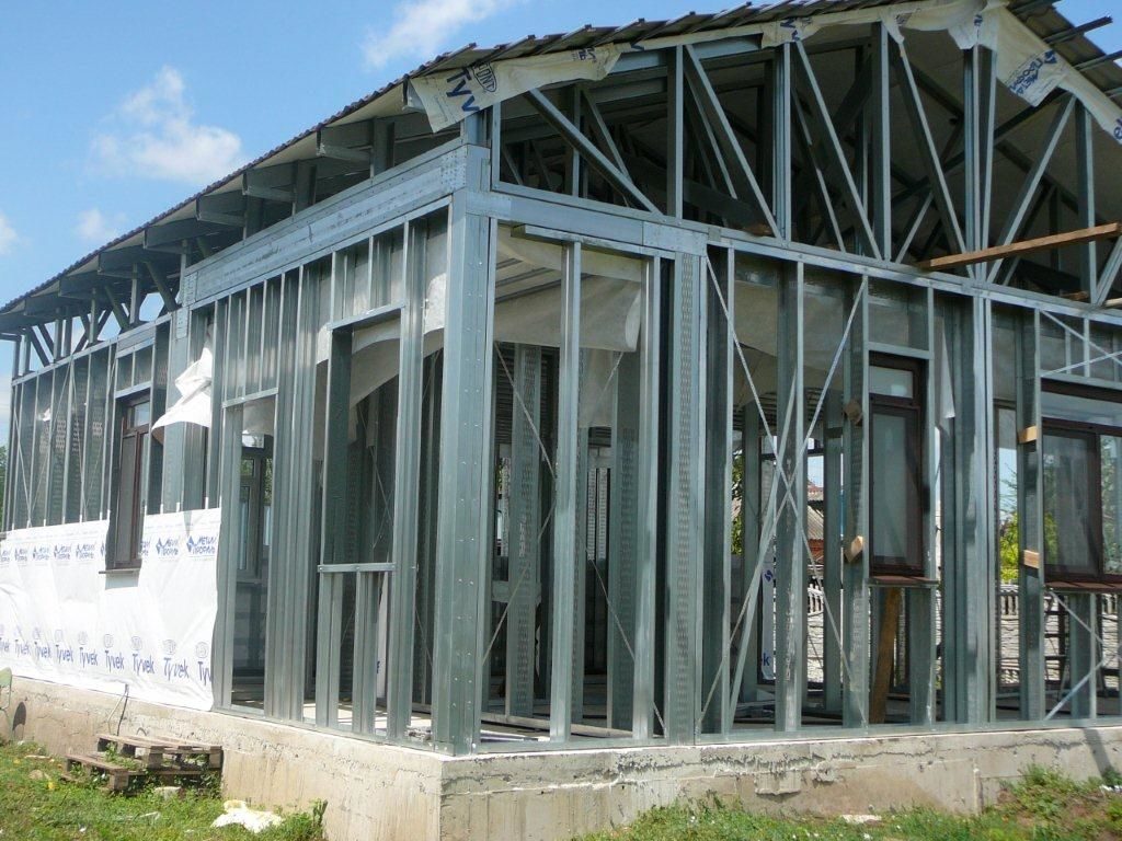 Строительство дома из ЛСТК